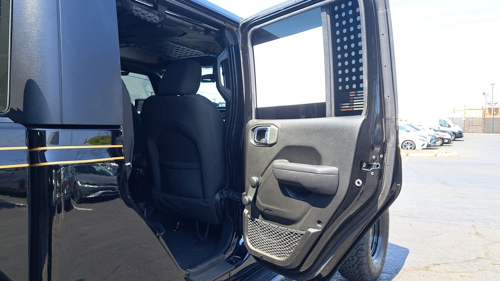 Used 2023 Black Jeep Sport image 25