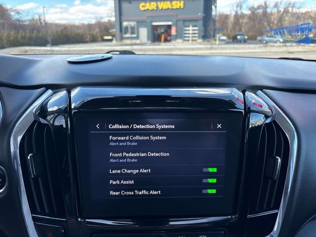 Used 2020 Black Chevrolet Premier image 29