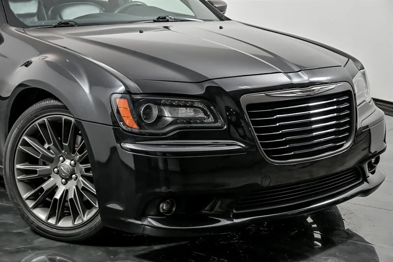 Used 2013 Chrysler 300 C Varvatos Collection with VIN 2C3CCADT7DH692097 for sale in Aurora, IL