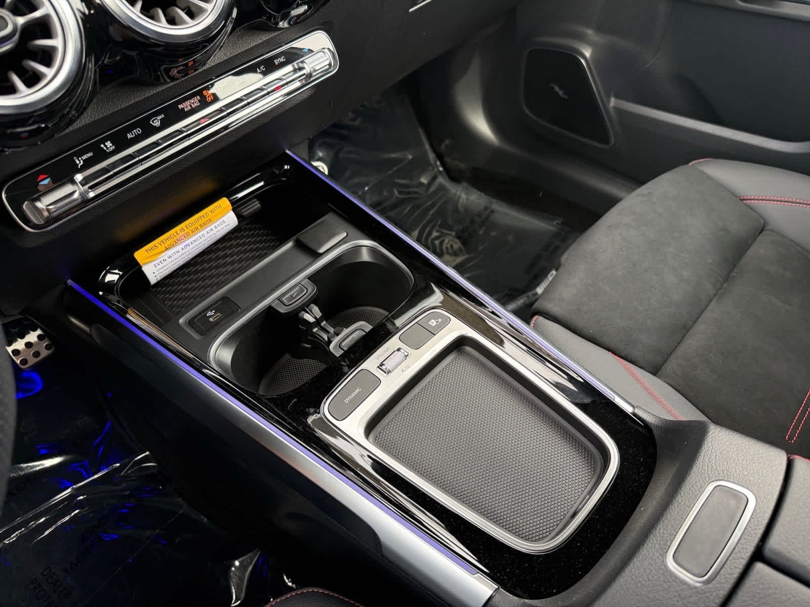 New 2026 Polar White Mercedes-Benz AMG® GLB 35 image 22