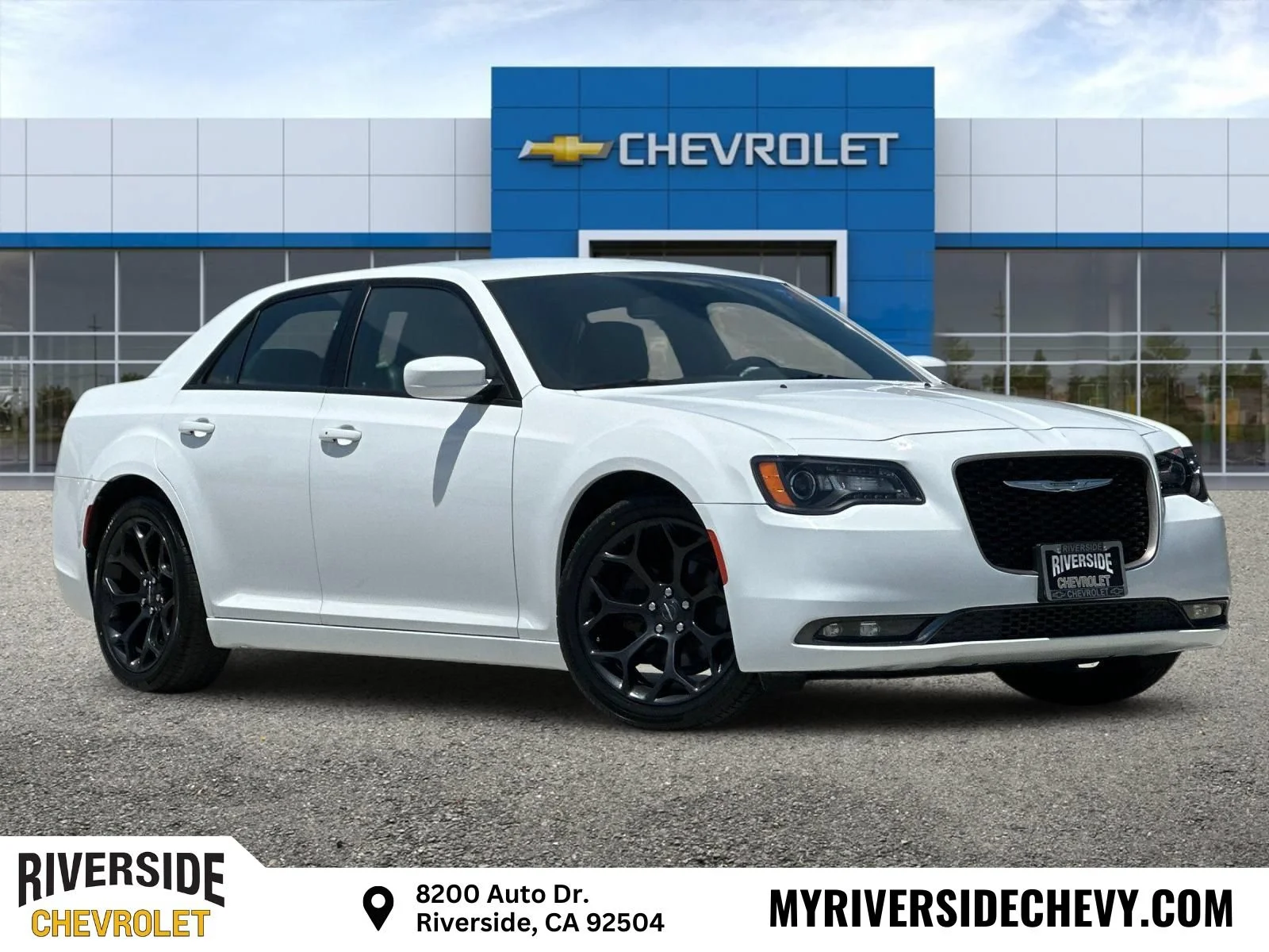 2019 Chrysler 300 S's photo