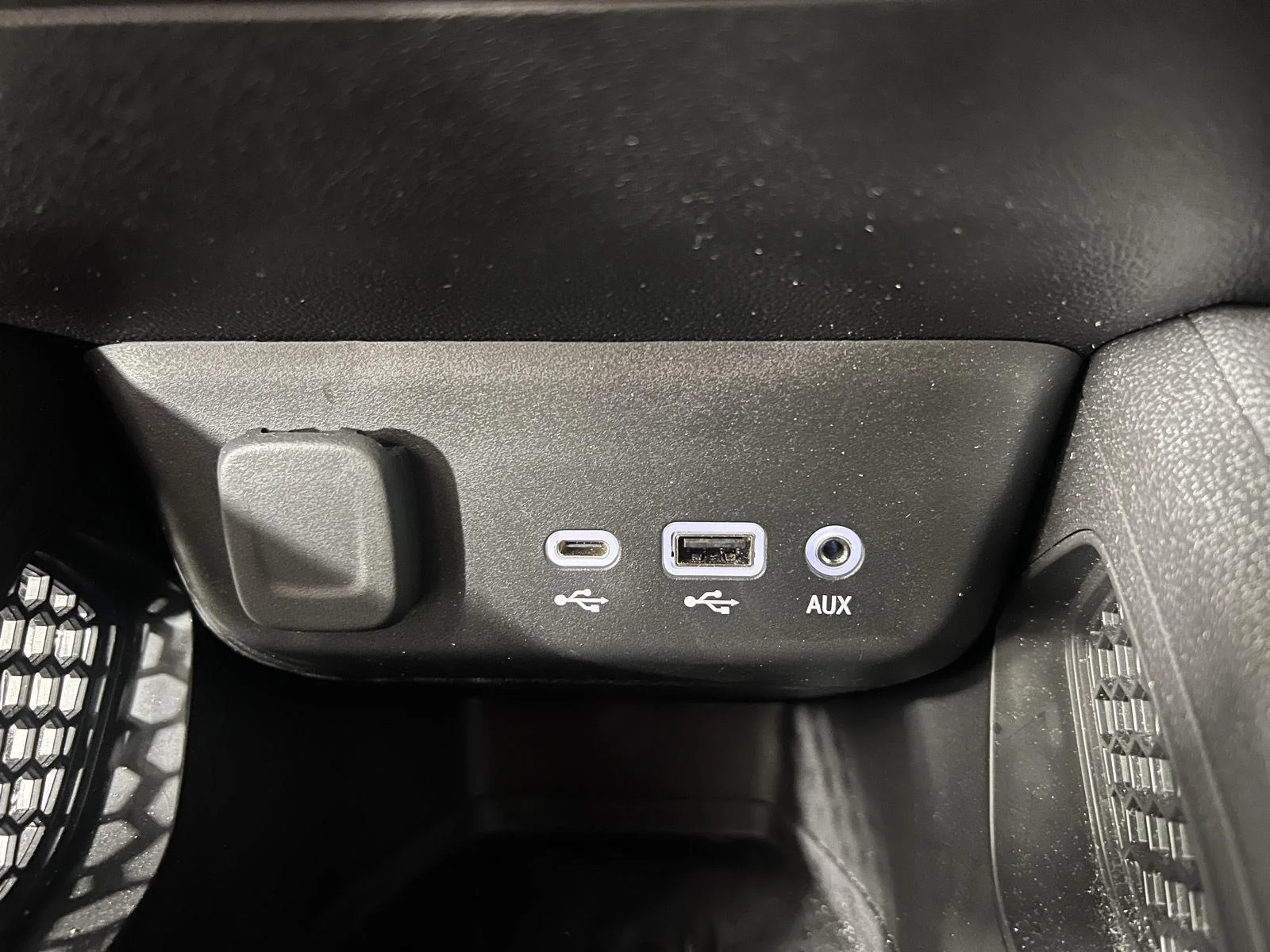 Used 2023 STERLING GRAY METALLIC Chevrolet LT image 33