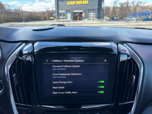 Used 2020 Black Chevrolet Premier image 29