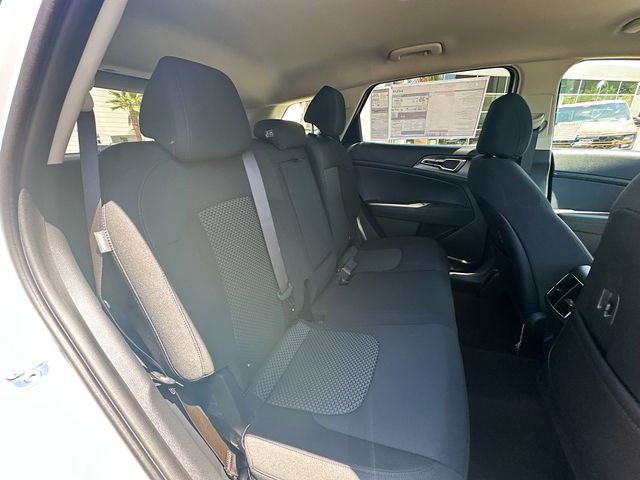New 2026 Snow White Pearl Kia S image 26