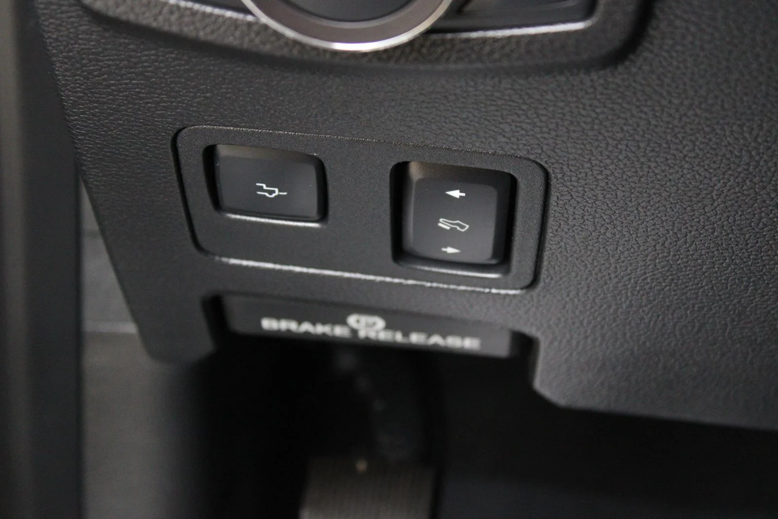Used 2019 Silver Ford Lariat image 24