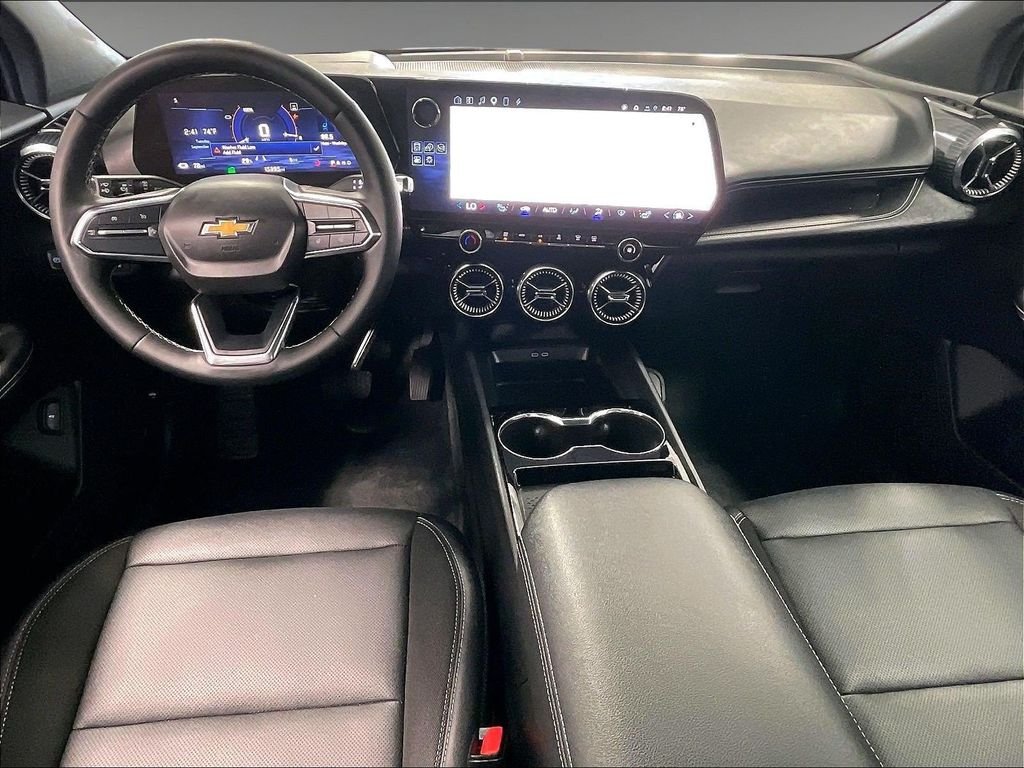 Used 2024 White Chevrolet LT image 22