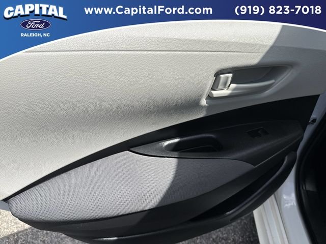 Used 2024 White Toyota LE image 17