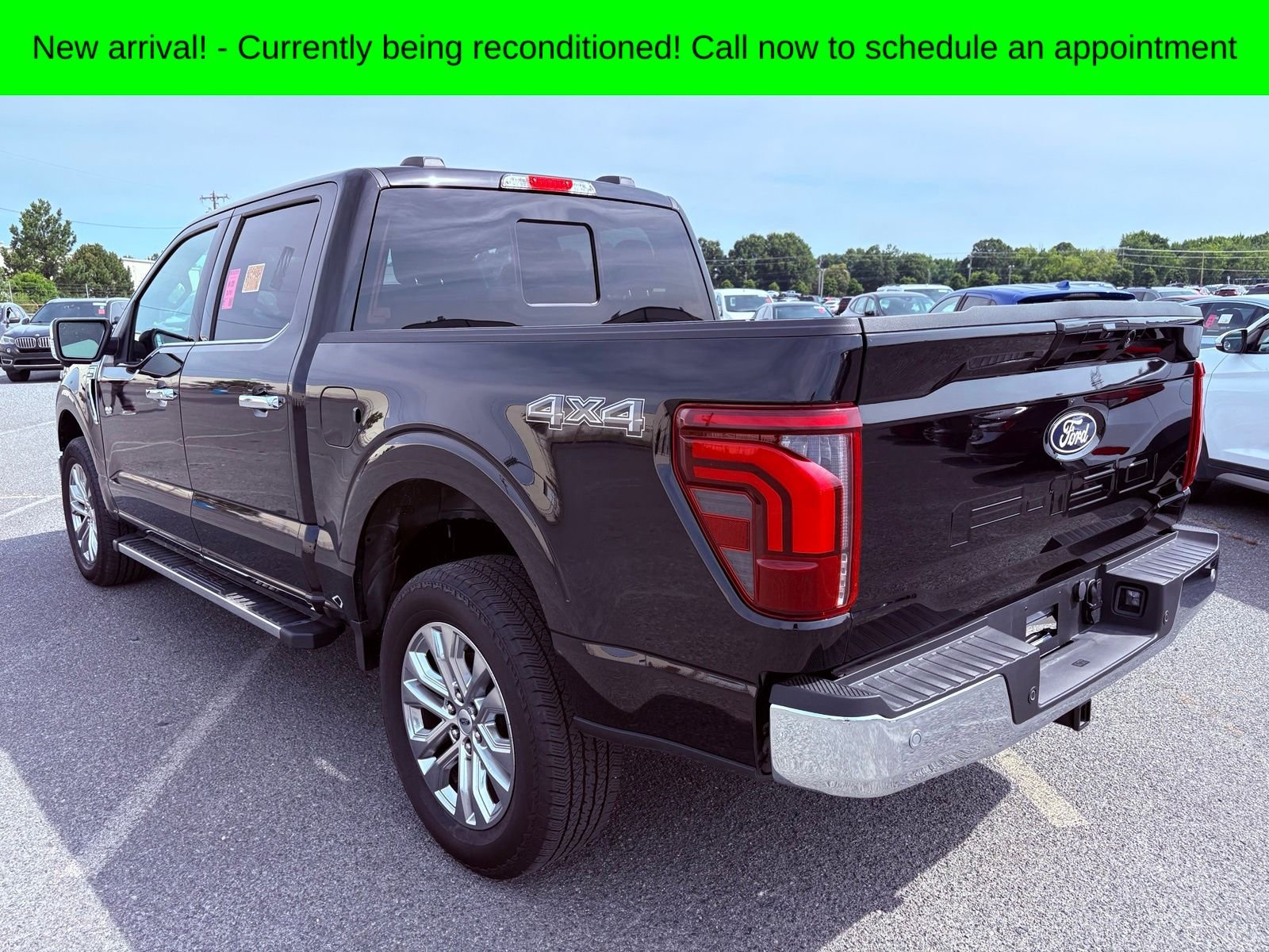 Used 2025 Black Metallic Ford Lariat image 5