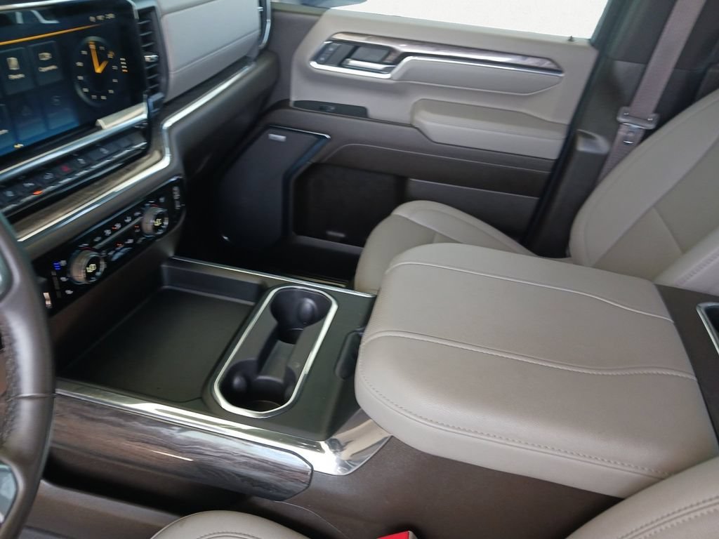 2024 Chevrolet Silverado 2500HD LTZ - Photo 11