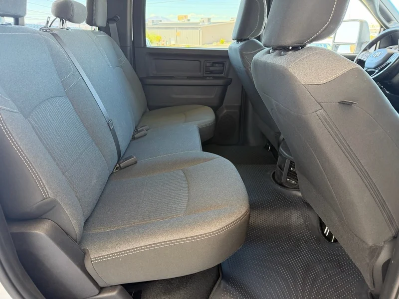 Used 2024 Bright White Clea Ram Tradesman image 21
