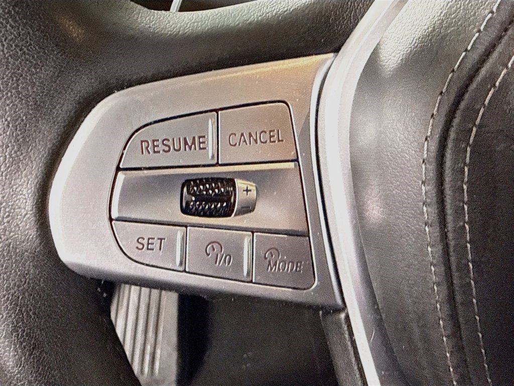 Used 2026 Skyscraper Gray Metallic BMW xDrive40i image 10