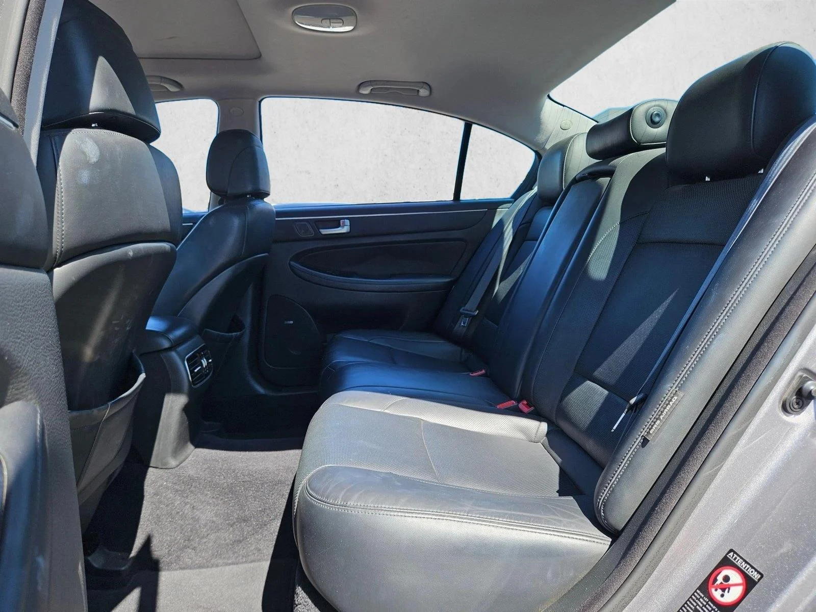 Used 2013 Titanium Gray Metallic Hyundai 3.8L image 18
