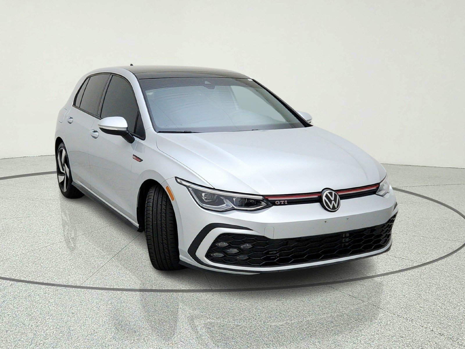 Used 2022 Reflex Silver Metallic Volkswagen SE image 7