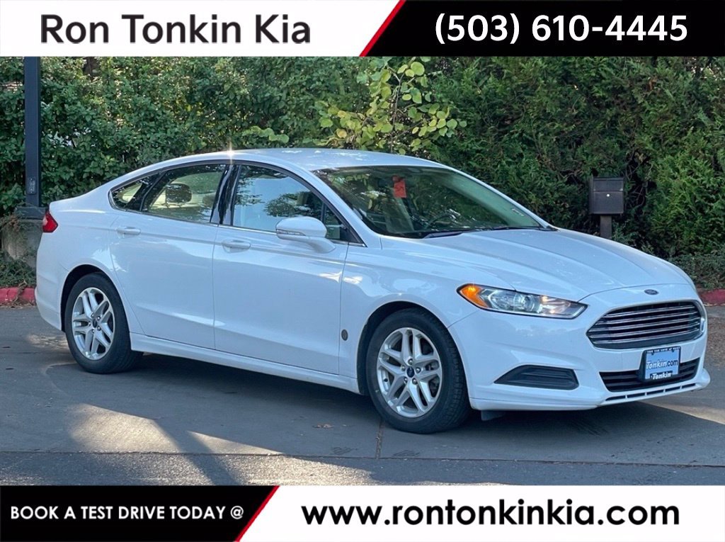 Used 2016 Oxford White Ford SE image 1