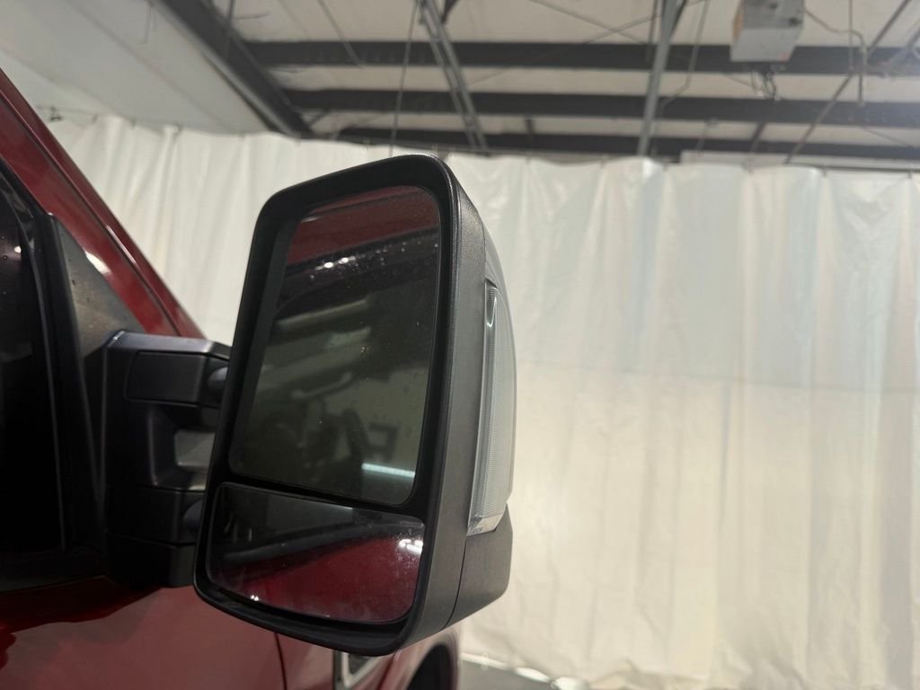 Used 2016 Red Nissan Platinum Reserve image 10