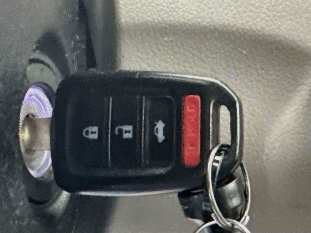 Used 2015 Blue Honda LX image 17