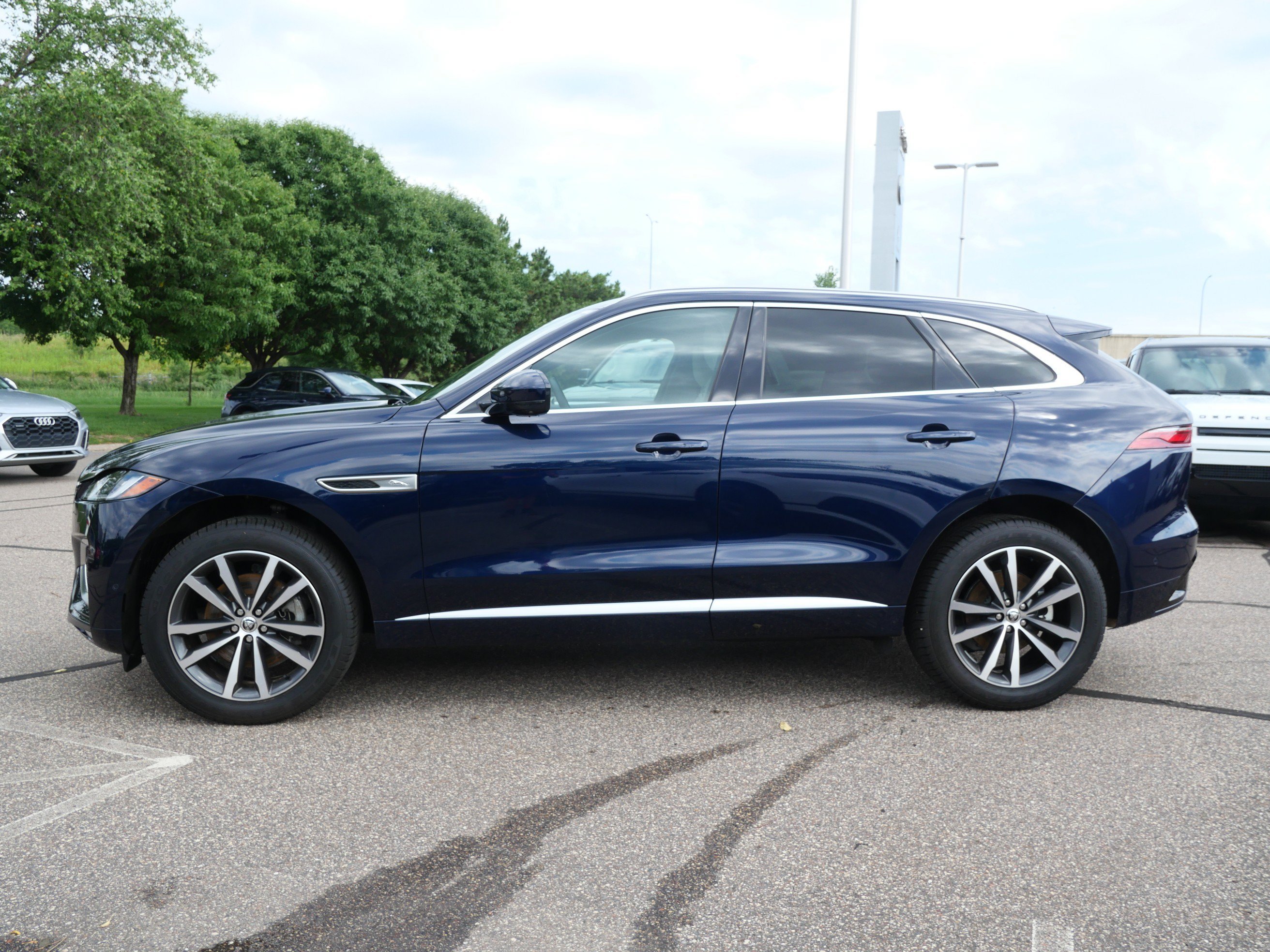 Used 2025 Jaguar F-PACE R-Dynamic S with VIN SADCT2EXXSA742106 for sale in Minneapolis, Minnesota