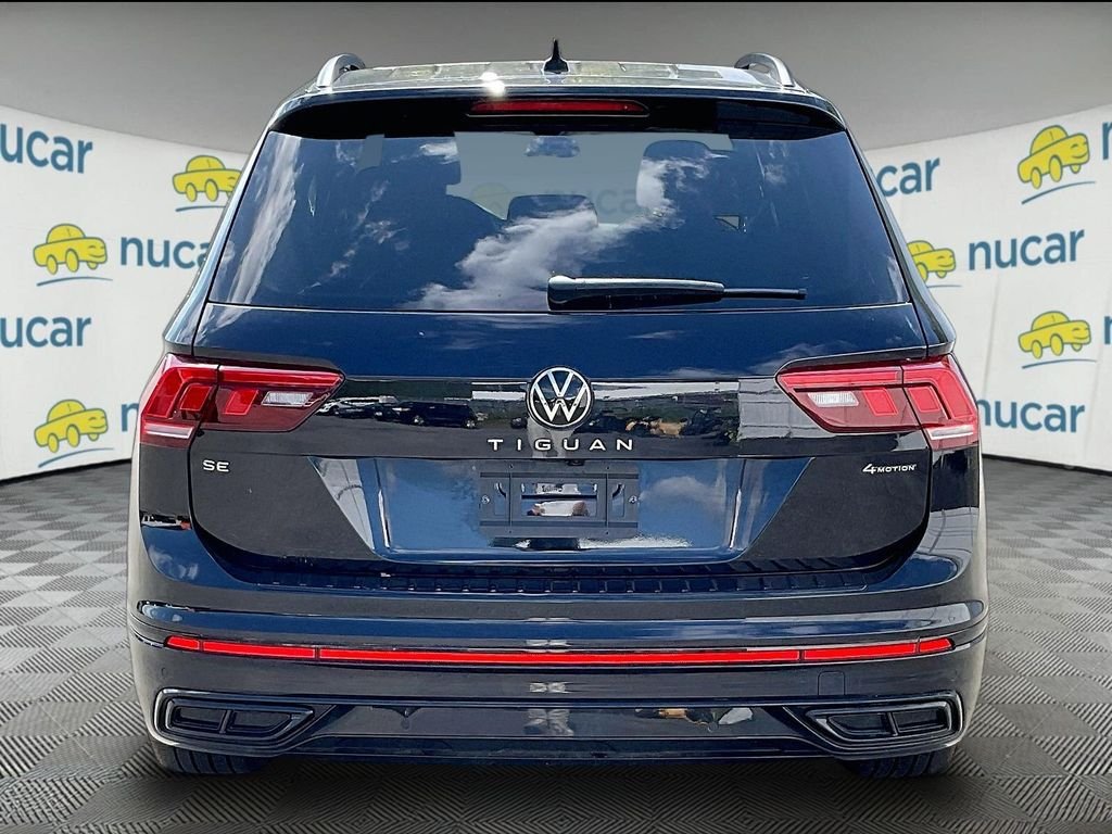 Used 2023 Black Volkswagen 2.0T SE R-Line Black image 5