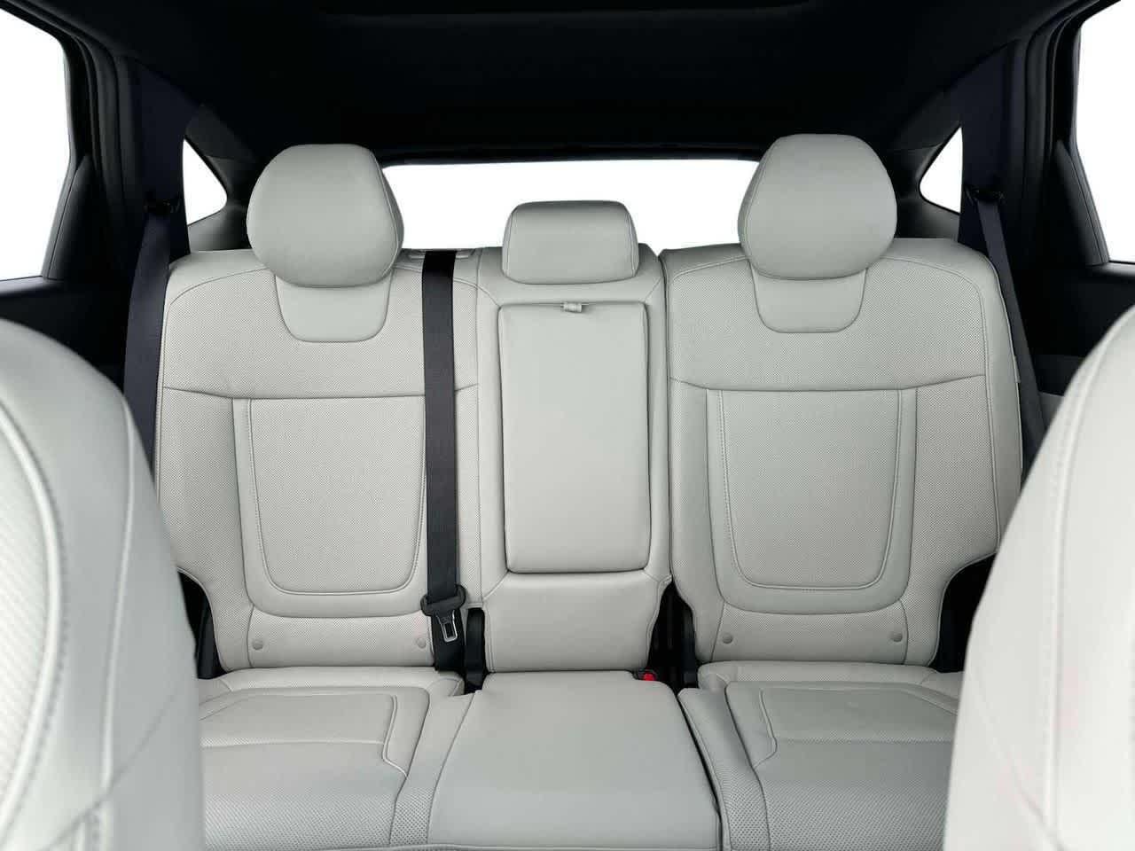 2025 Hyundai Tucson Limited - Photo 16