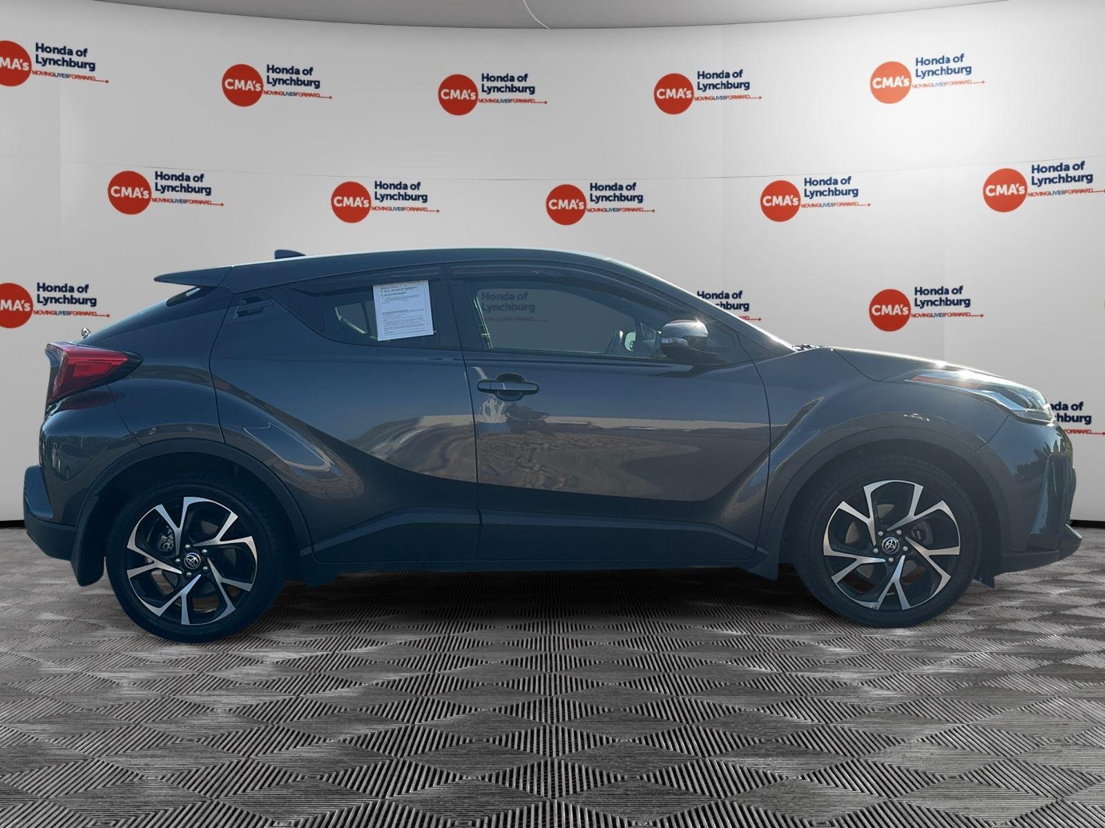 Used 2022 Magnetic Gray Metallic Toyota XLE image 6