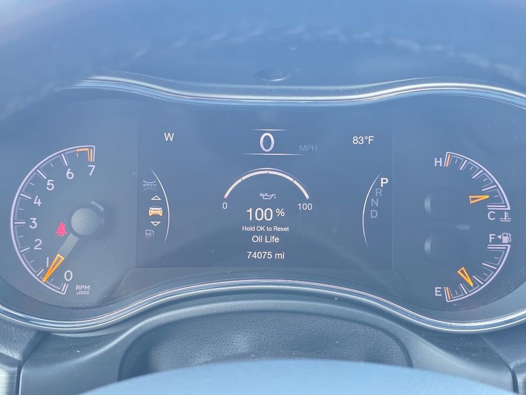 Certified Used 2020 Black Jeep Altitude image 35