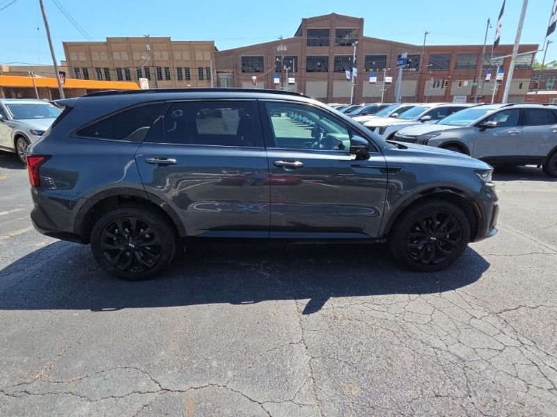 Used 2021 Gray Kia SX image 8