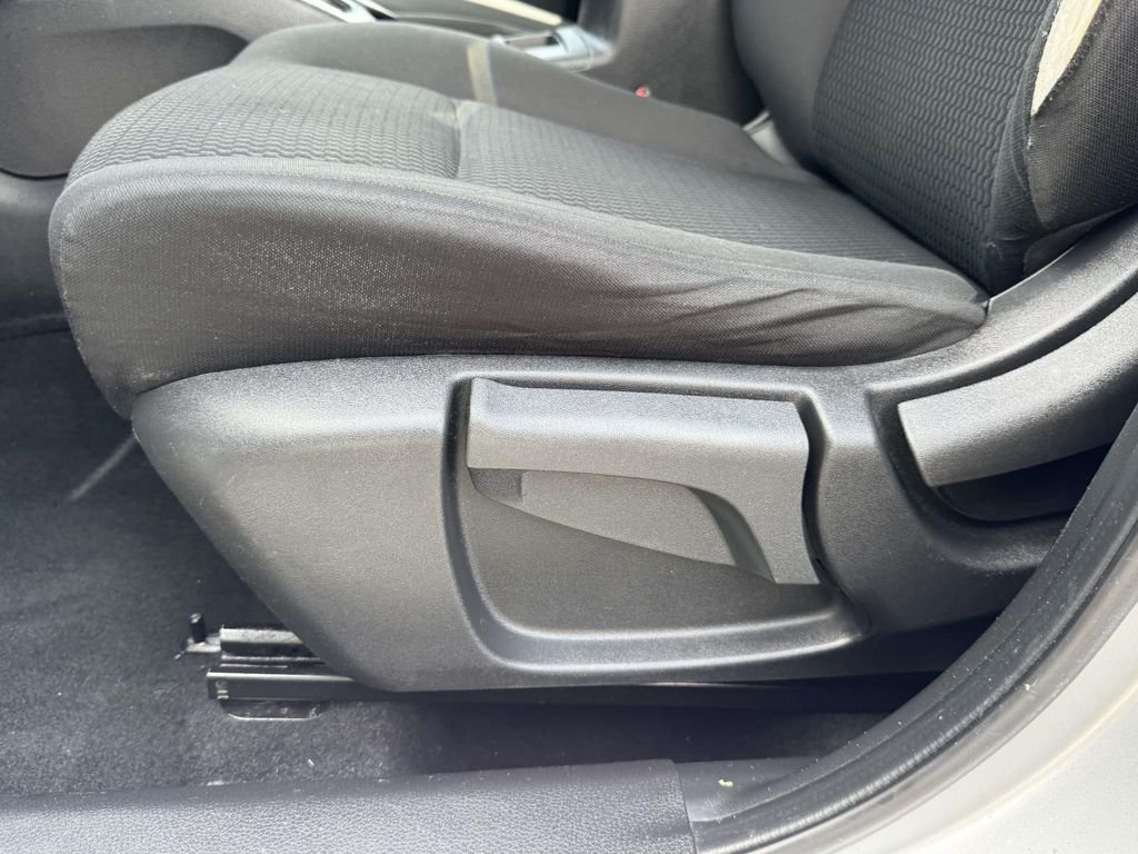 Used 2019 Silver Nissan S image 19