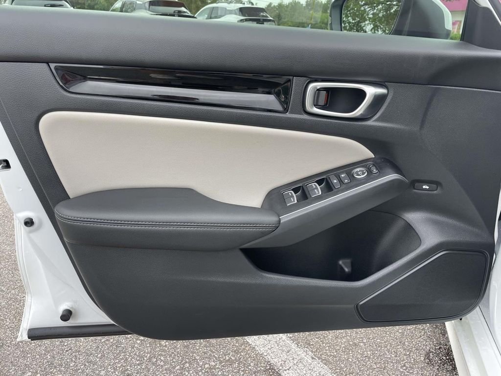 Used 2022  Honda Touring image 14