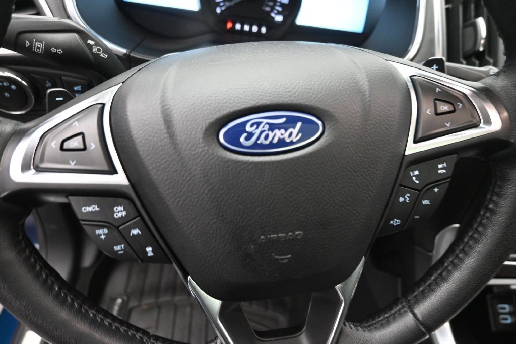 Used 2020 Green Ford Titanium image 17