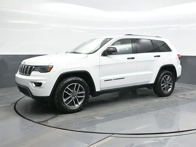 Used 2019 White Jeep Limited image 5