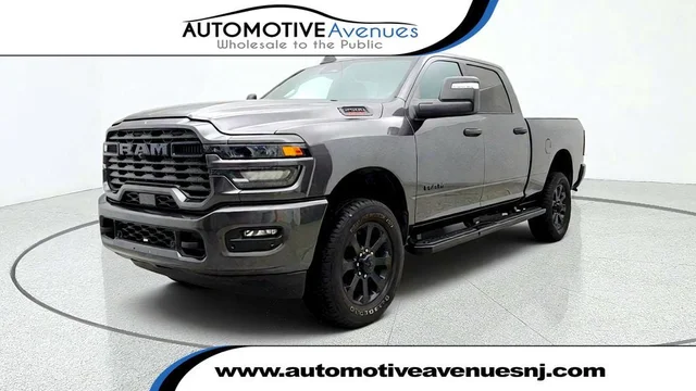 2026 Ram 2500 Big Horn 4x4 Crew Cab 6'4' Box Night Edition w/ Level 1 Plus Pkg
