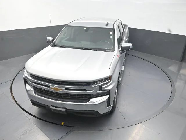 Used 2020 Silver Chevrolet LT image 24