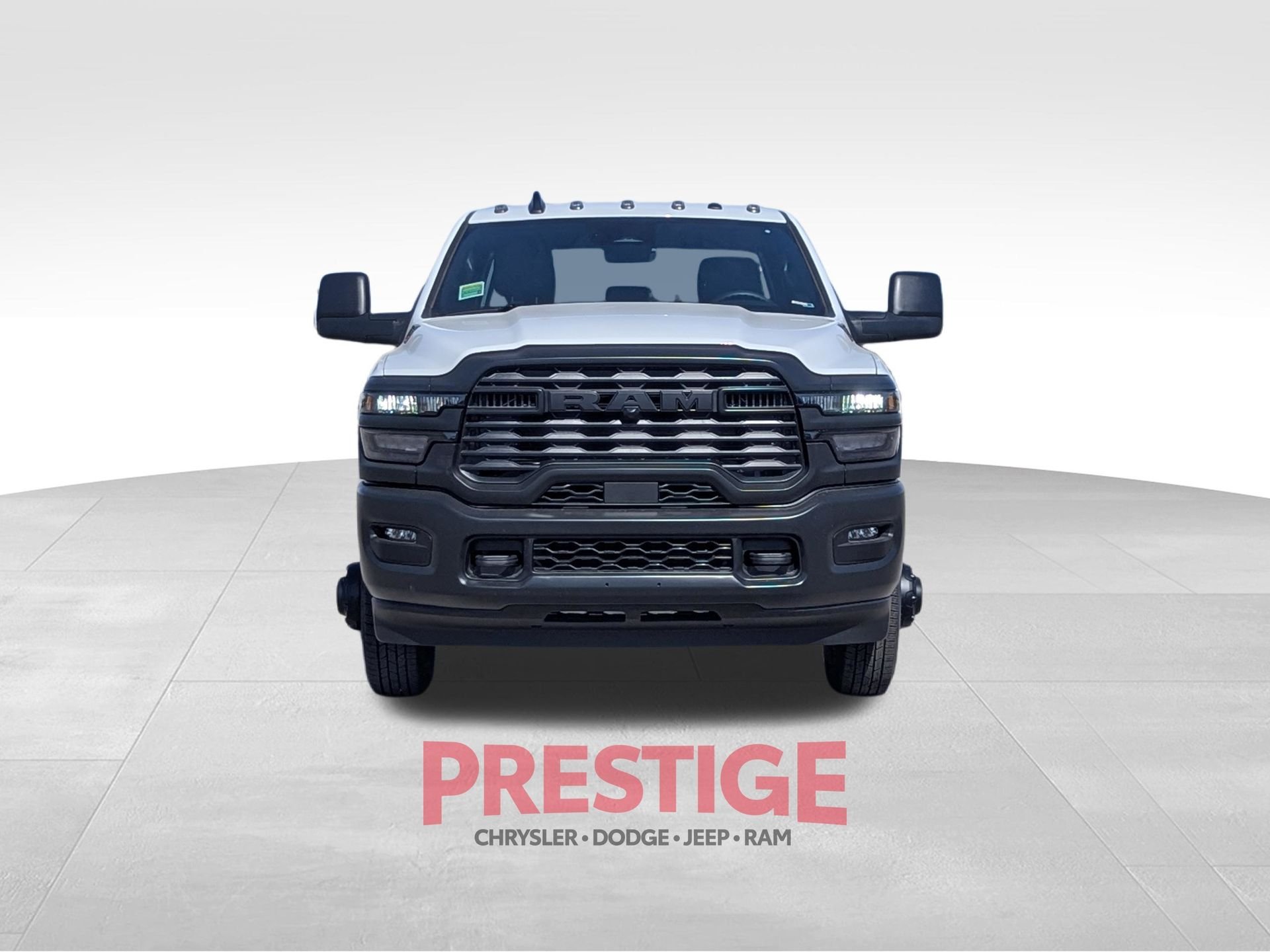New 2026 Bright White Clear-Coat Exterior Paint RAM Tradesman image 2