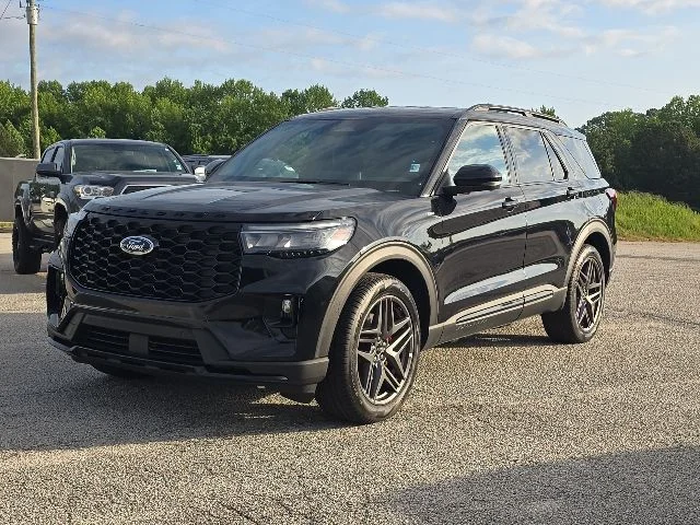 Used 2025 Black Ford ST-Line image 1
