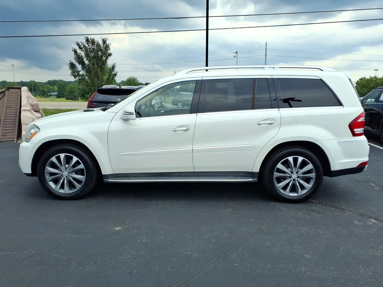 Used 2012 Arctic White Mercedes-Benz GL 450 image 4