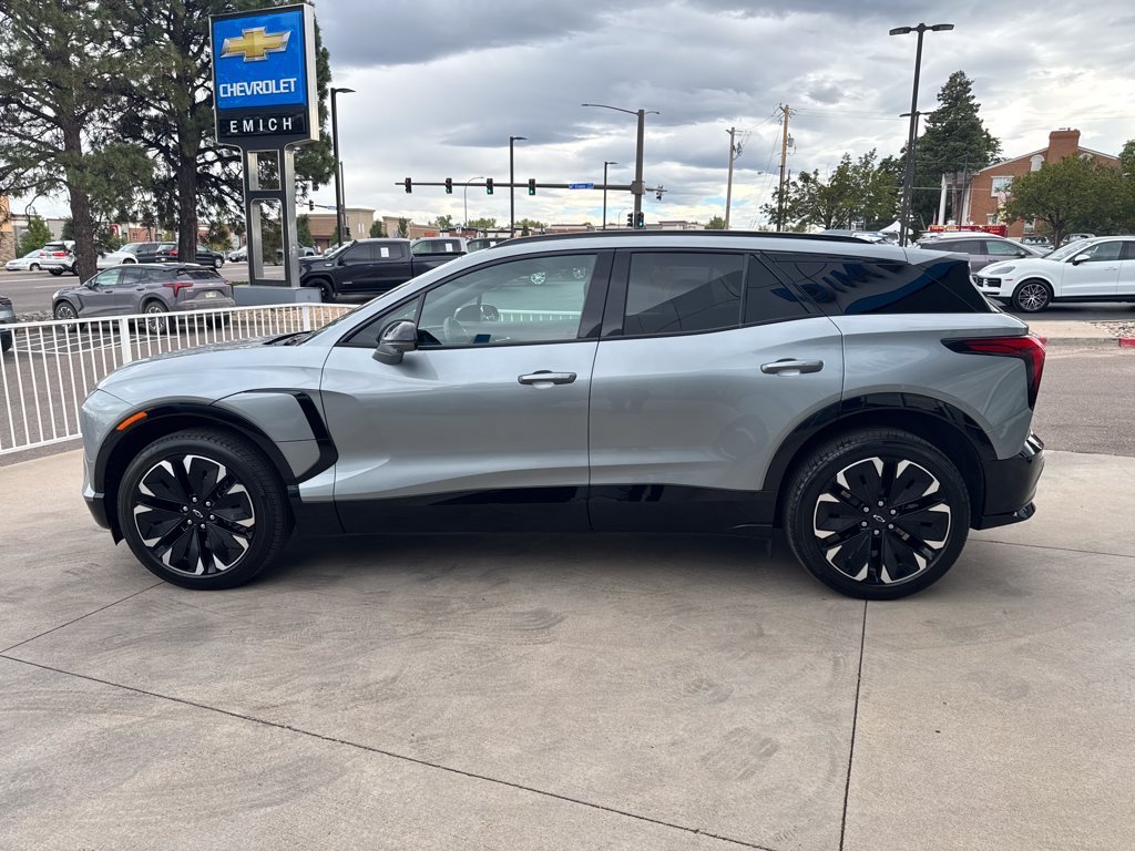 Used 2024 Chevrolet Blazer EV RS with VIN 3GNKDCRJ0RS291946 for sale in Lakewood, CO