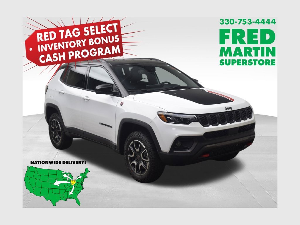 New 2026 Bright White Clear-Coat Exterior Paint Jeep Trailhawk image 1
