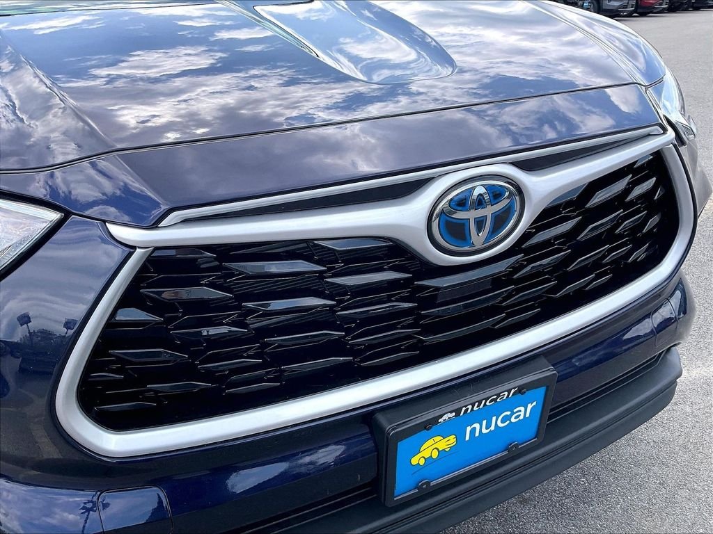 Used 2022 Blueprint Toyota XLE image 31