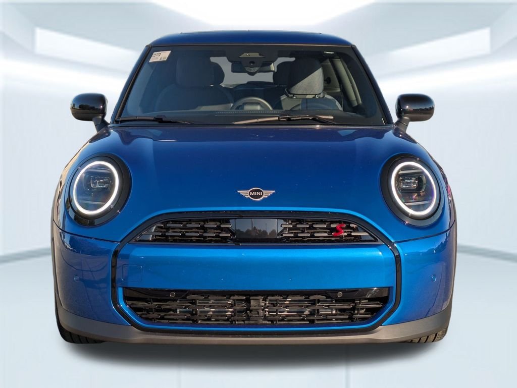 New 2026 Blue Metallic MINI Signature Plus image 7