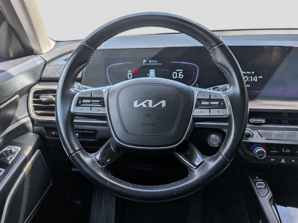 Used 2024 Black Kia S image 15