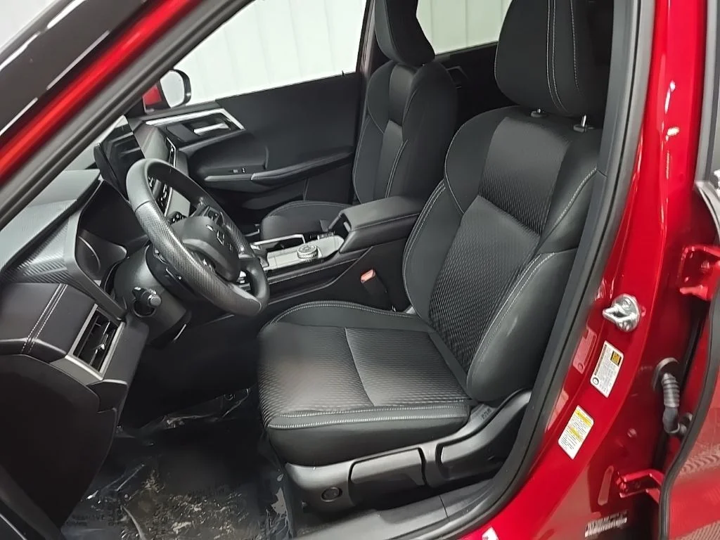 Used 2025 Red Mitsubishi ES image 35