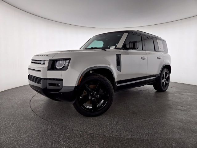 2026 Land Rover Defender 110 X-Dynamic SE
