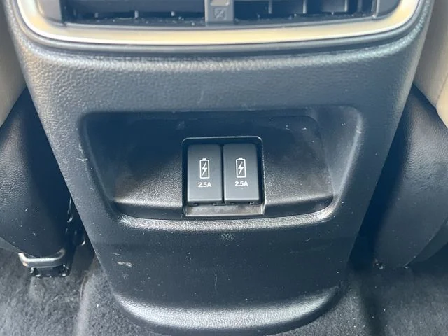 Used 2018  Honda Touring image 39