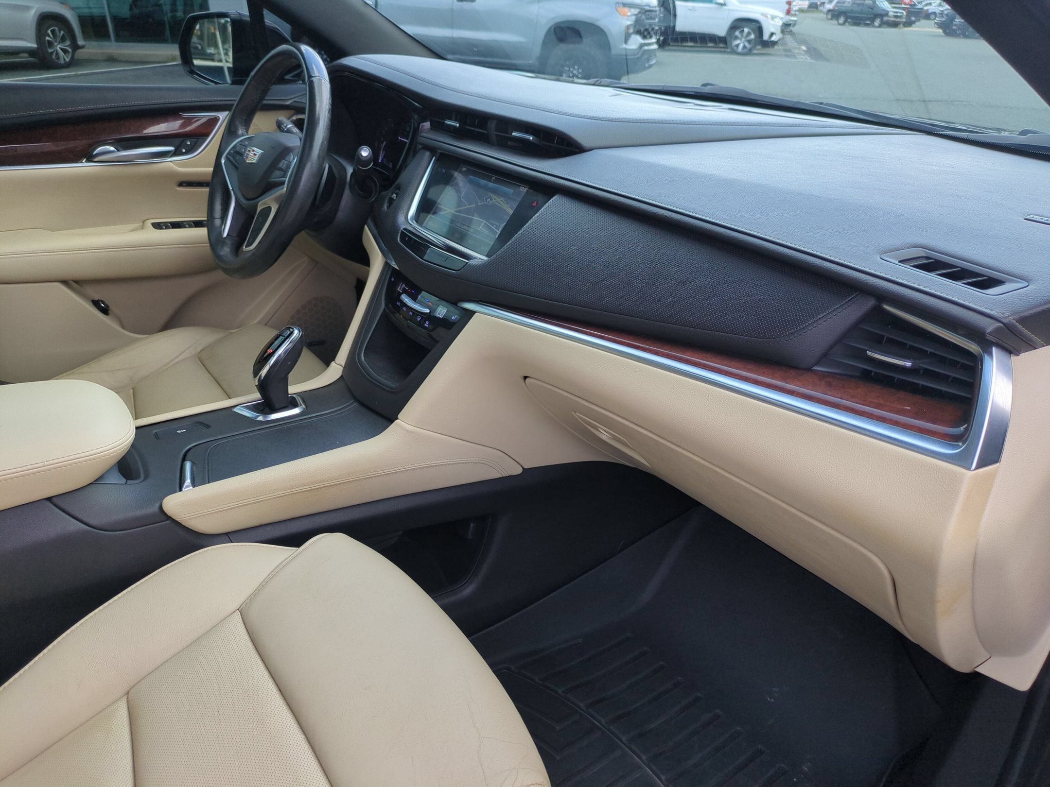 Used 2018 Stellar Black Metallic Cadillac Luxury FWD image 36
