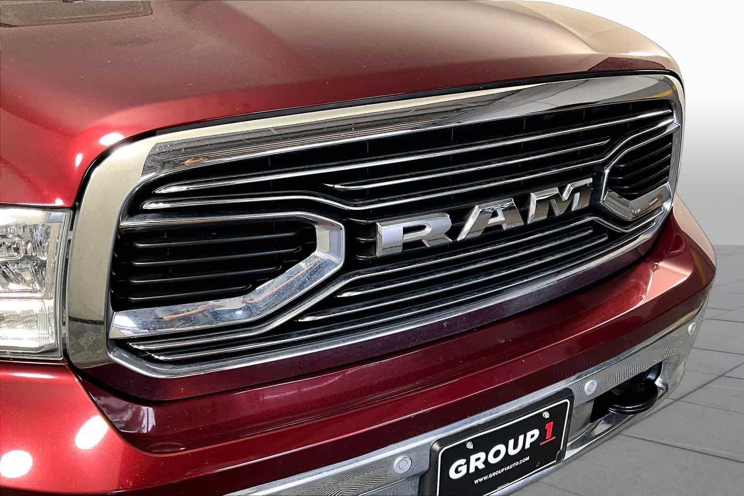 Used 2018 Delmonico Red Pearlcoat Ram Longhorn image 29
