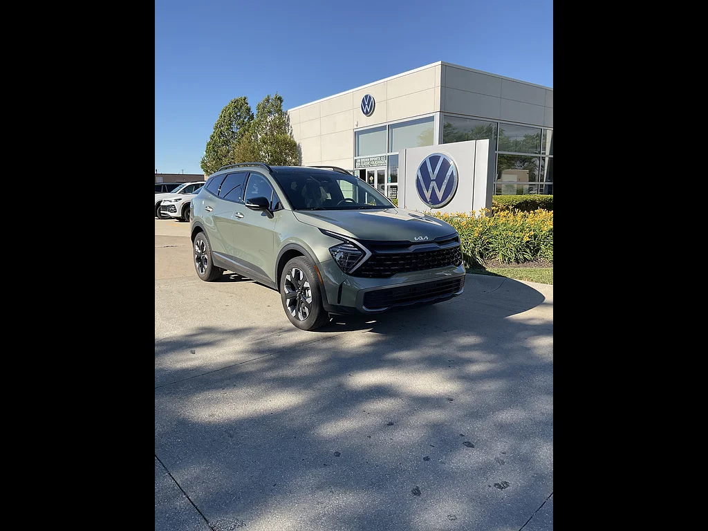 Used 2024 Jungle Green Kia X-Line image 1