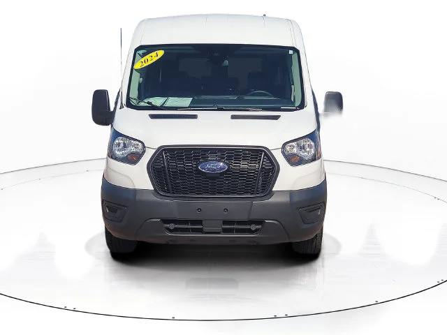 Used 2024 White Ford XL image 2
