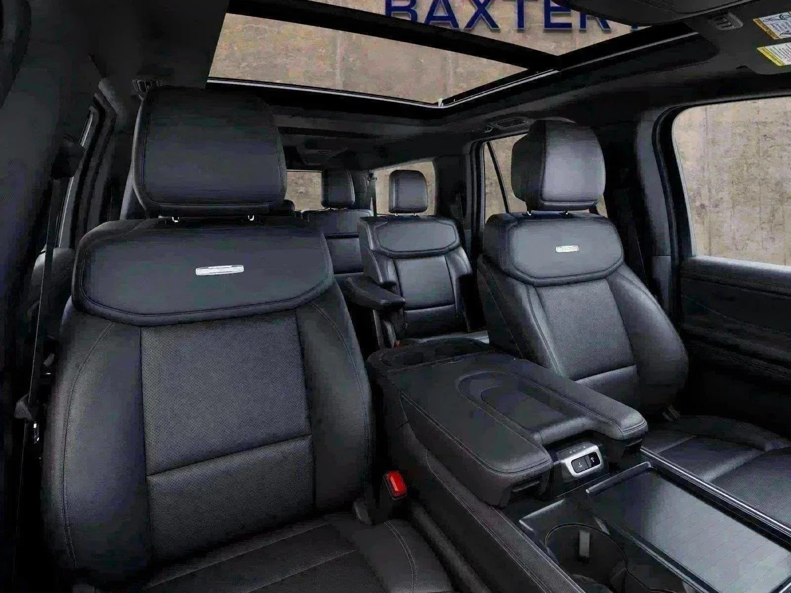 New 2027 Star White Ford Platinum image 40