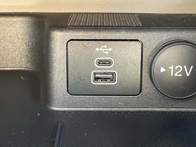 Used 2024 Black Metallic Ford Active image 29