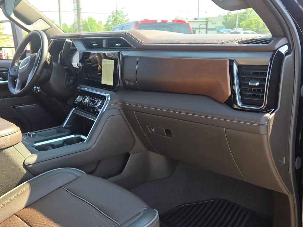 Used 2024 Black GMC Denali image 8